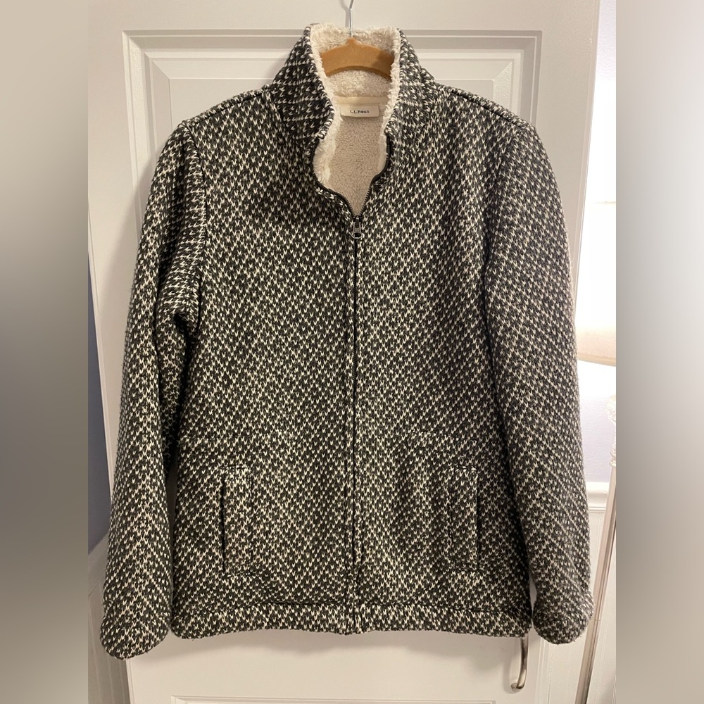 LL Bean Women’s Gray & White Full Zip Jacket, Sherpa Lined, Cinch Waist, XS